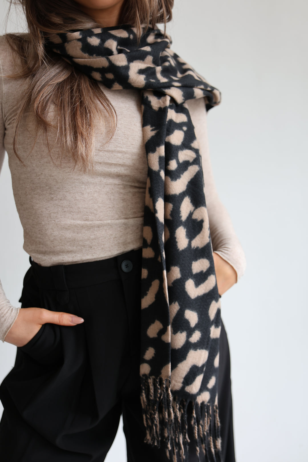 Langer Schal Leo Love