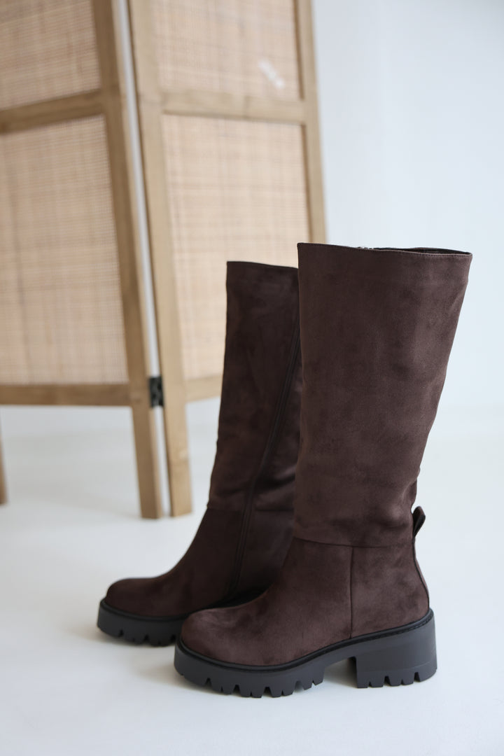 Chelsea Avenue Boots