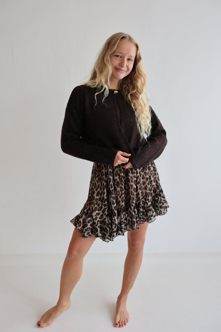 Cardigan Halo Button