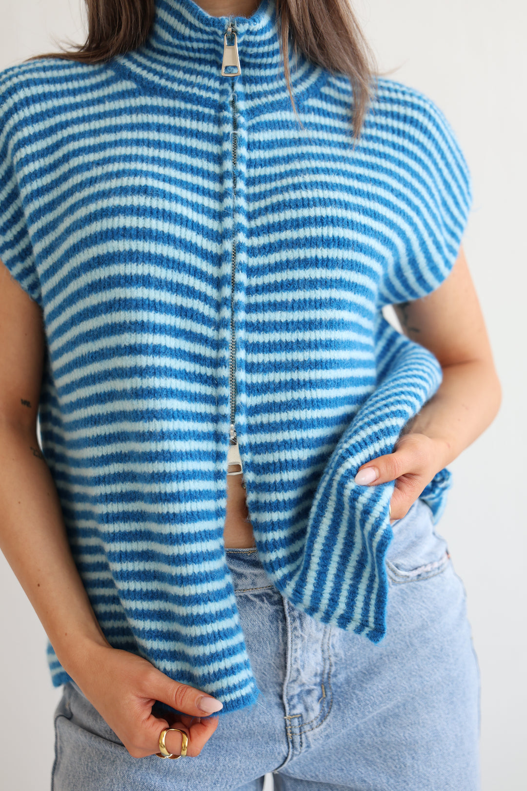 Zip Vest Fine Stripes