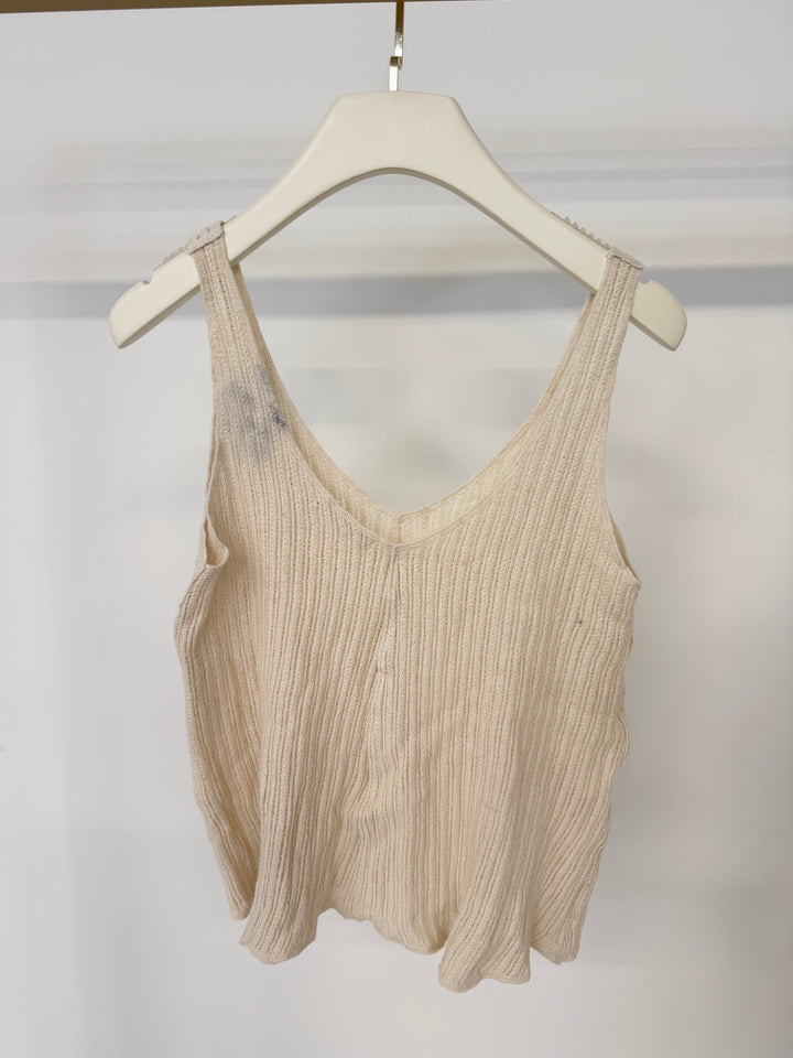 RIBBED SLEEVELESS V-NECK TOP (B-WARE)