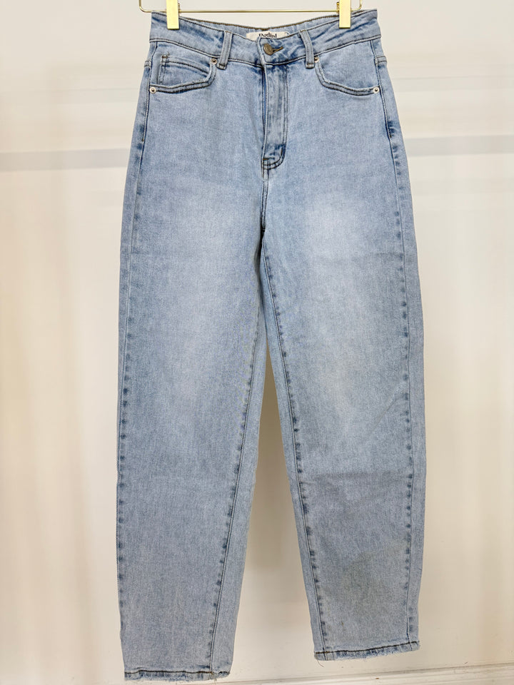 LOOSE FIT MOM JEANS NAYLA DENIM BLUE GR.S/36 (B-WARE)