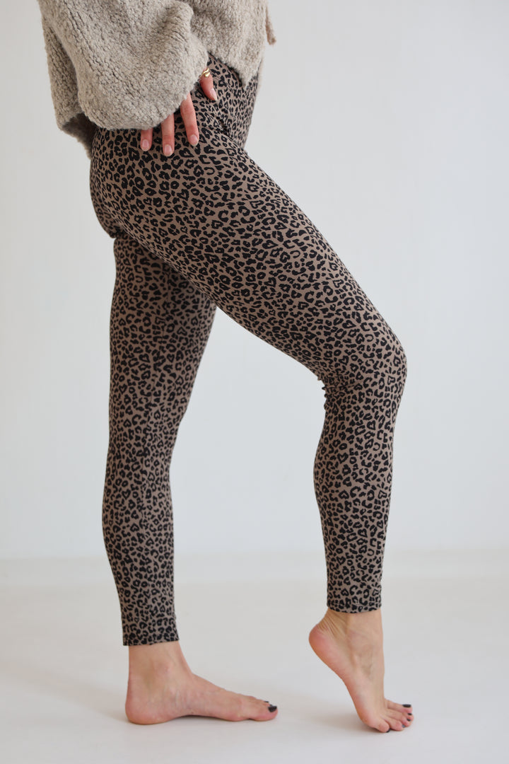 Iconic Leo Leggings