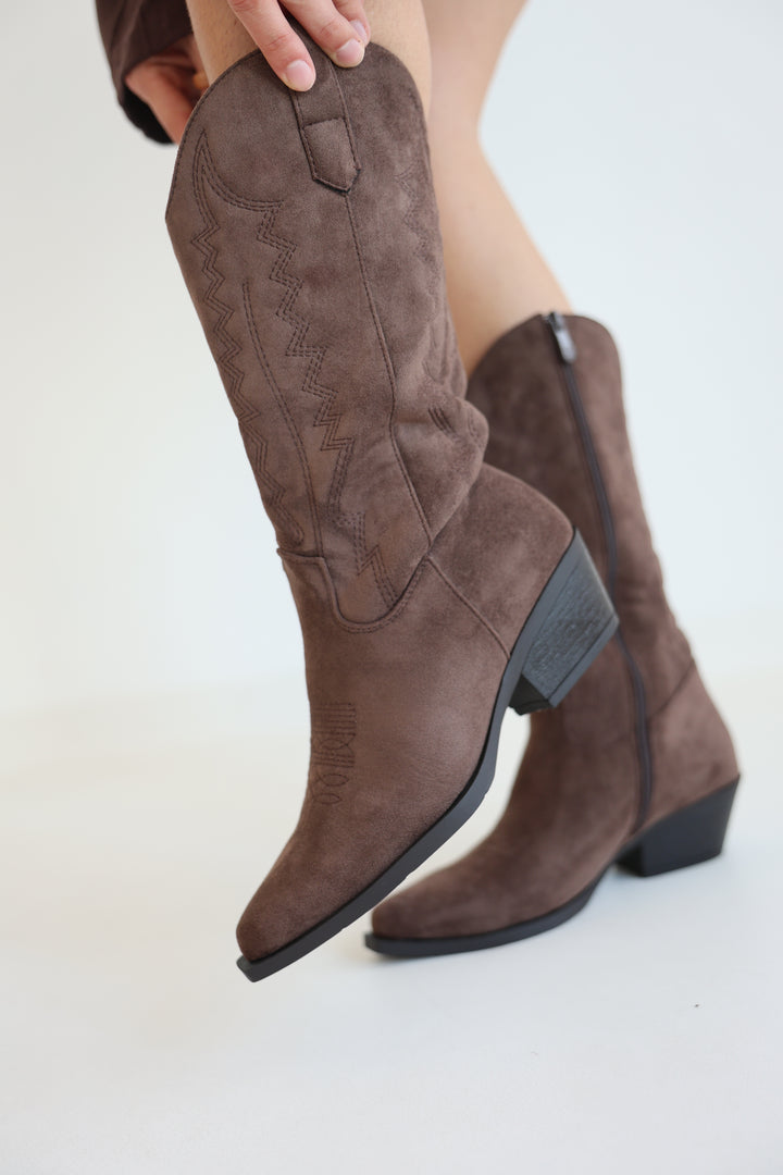 Saddle Sand Cowboy Boots