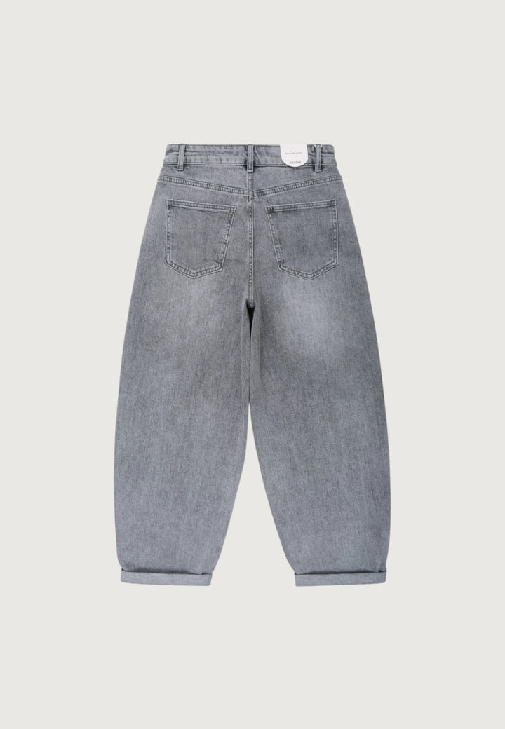 Barrel Fit Daily Jeans