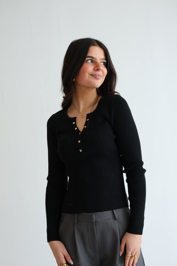 Ripped Longsleeve Nala