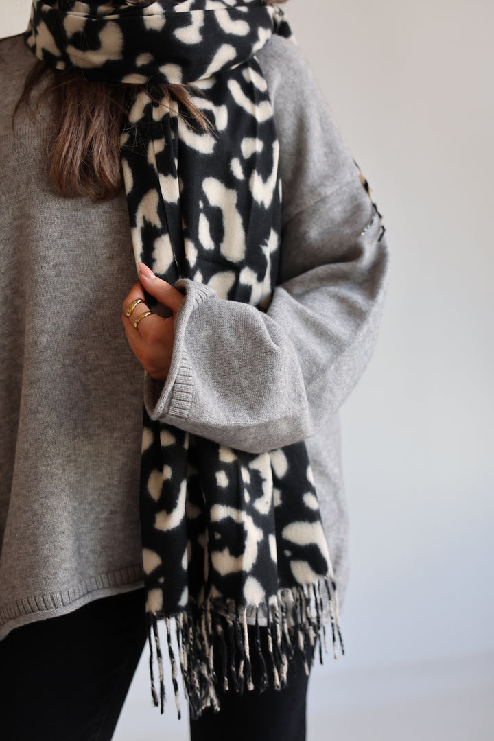 Langer Schal Leo Love