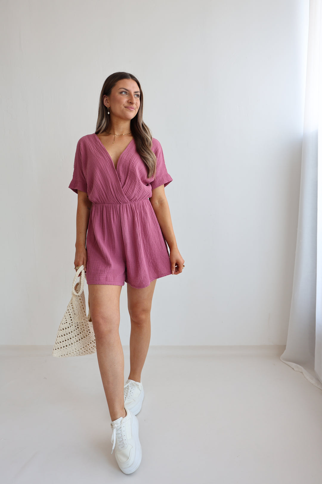 Musselin-Jumpsuit mit V-Ausschnitt Mara