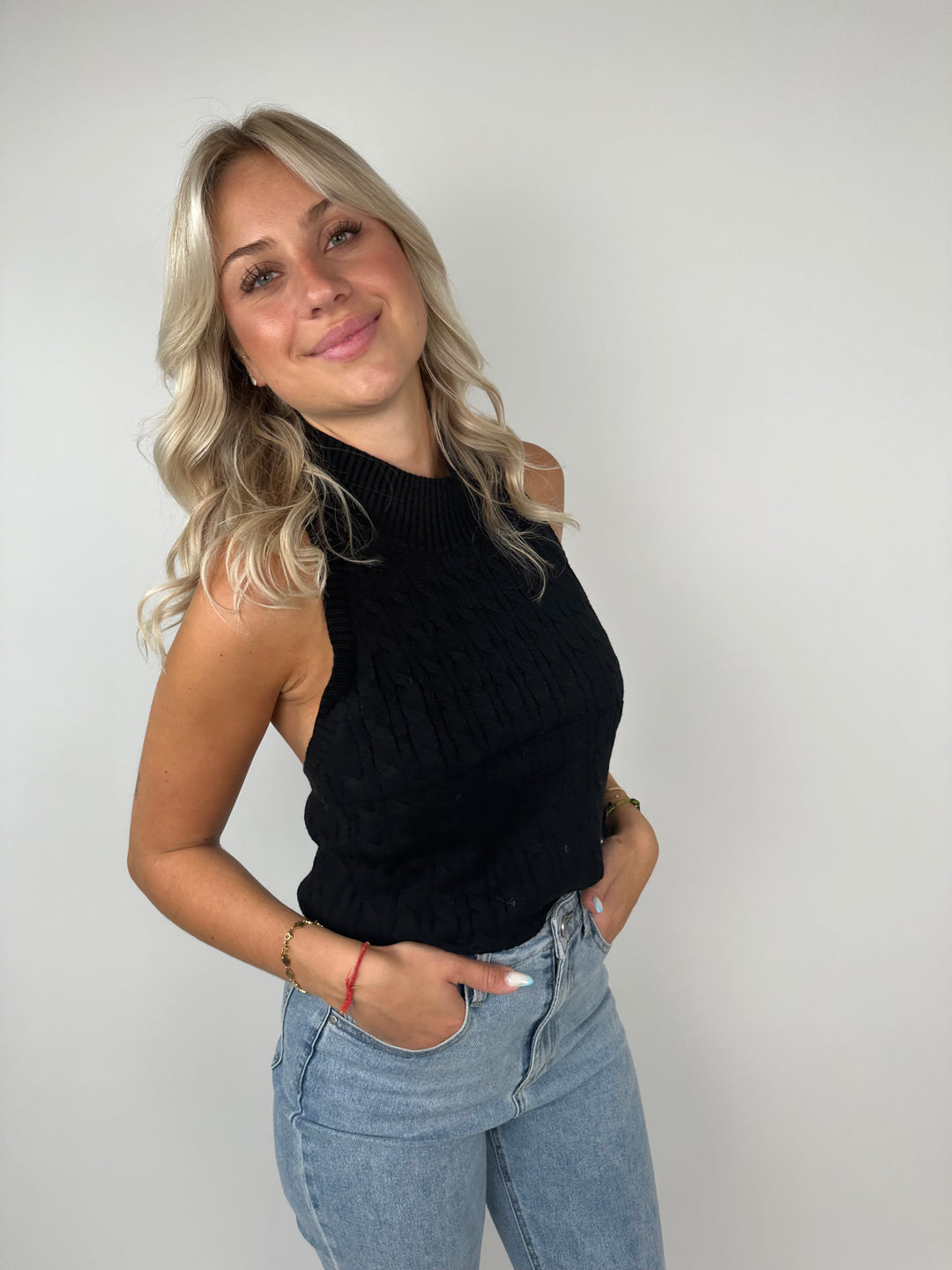 Neckholdertop in Strickoptik