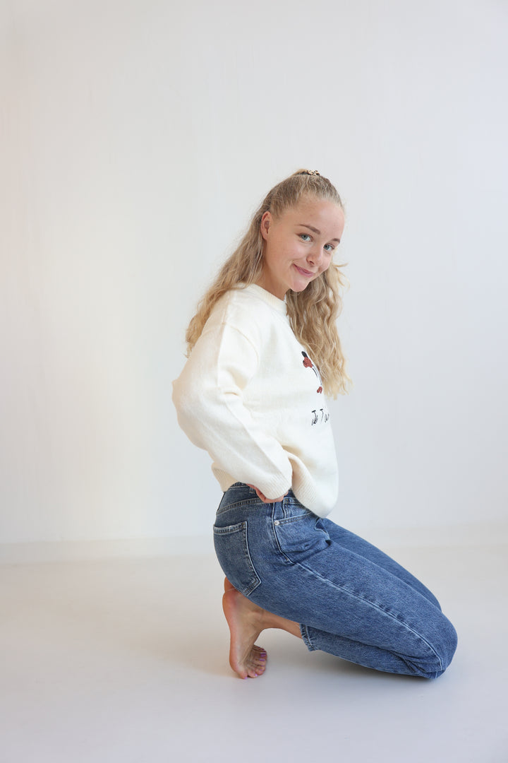 Classic Motion Mom Jeans