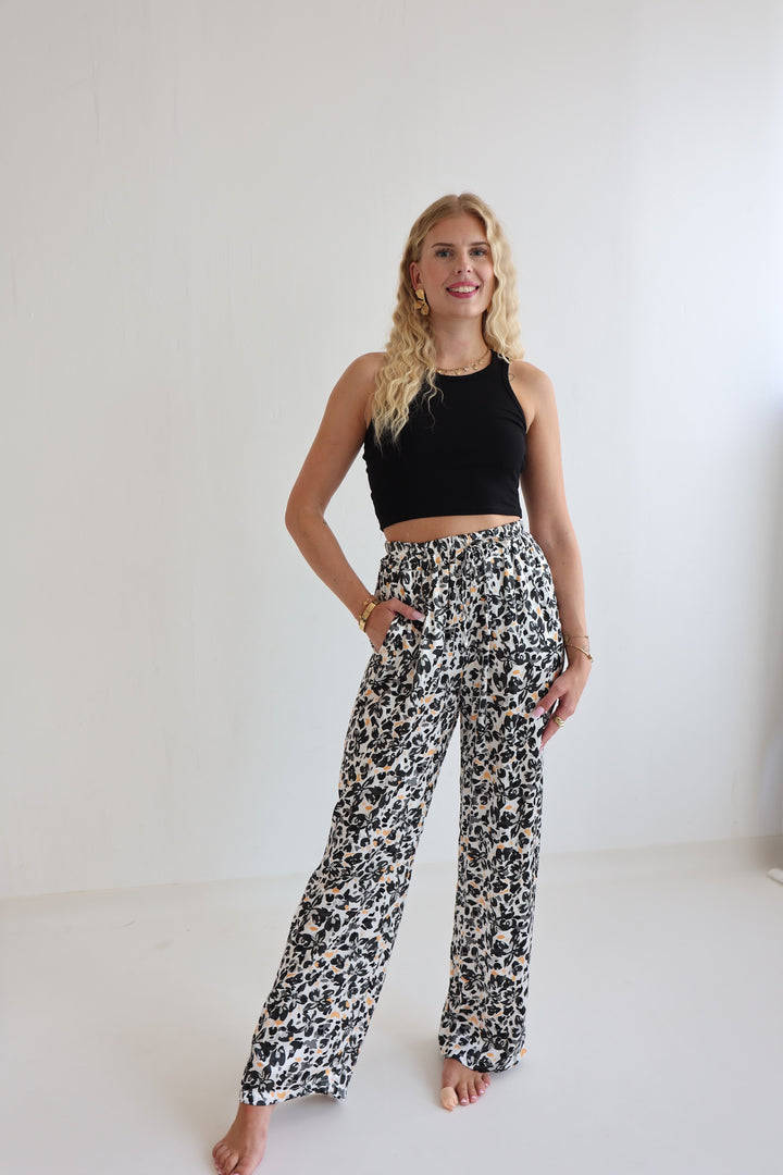 Lockere Hose aus Viskose Sunshine