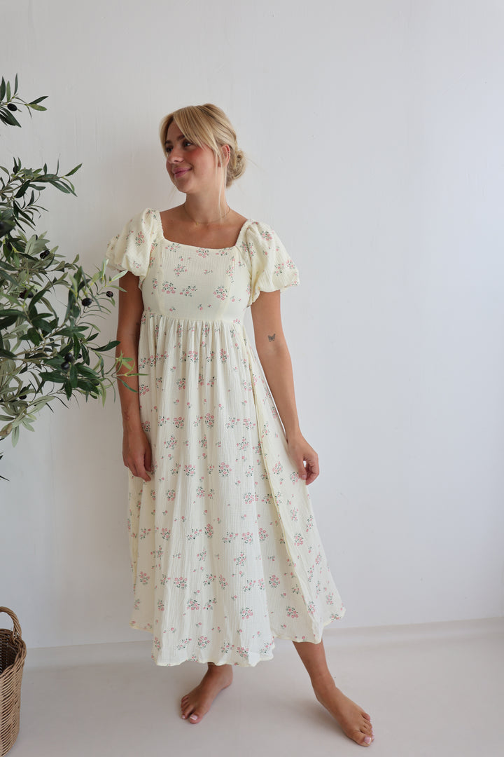 Langes Babydollkleid aus Musselin Soleil
