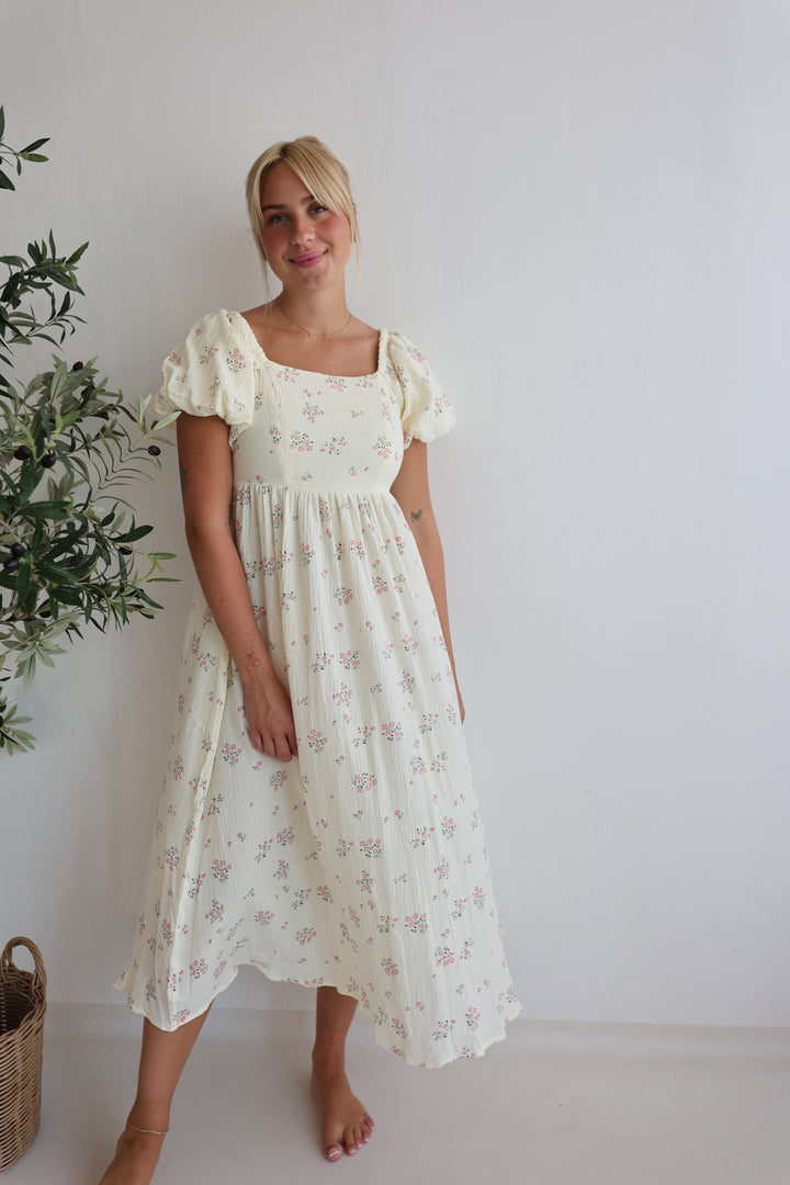 Langes Babydollkleid aus Musselin Soleil