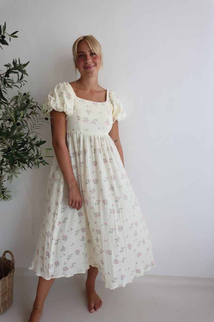 Langes Babydollkleid aus Musselin Soleil