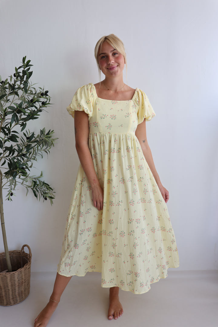 Langes Babydollkleid aus Musselin Soleil
