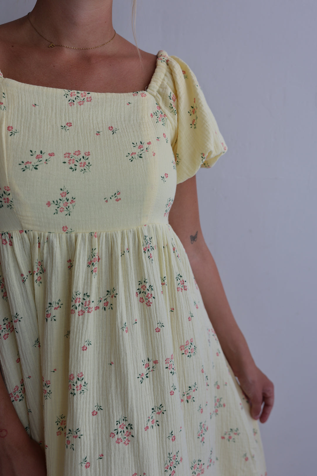 Langes Babydollkleid aus Musselin Soleil