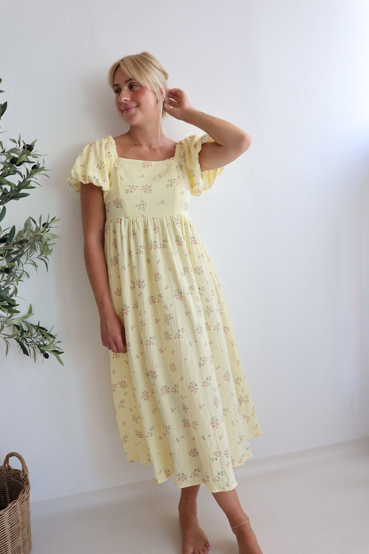 Langes Babydollkleid aus Musselin Soleil