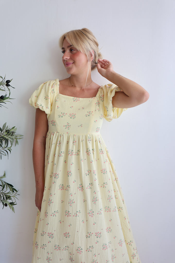 Langes Babydollkleid aus Musselin Soleil