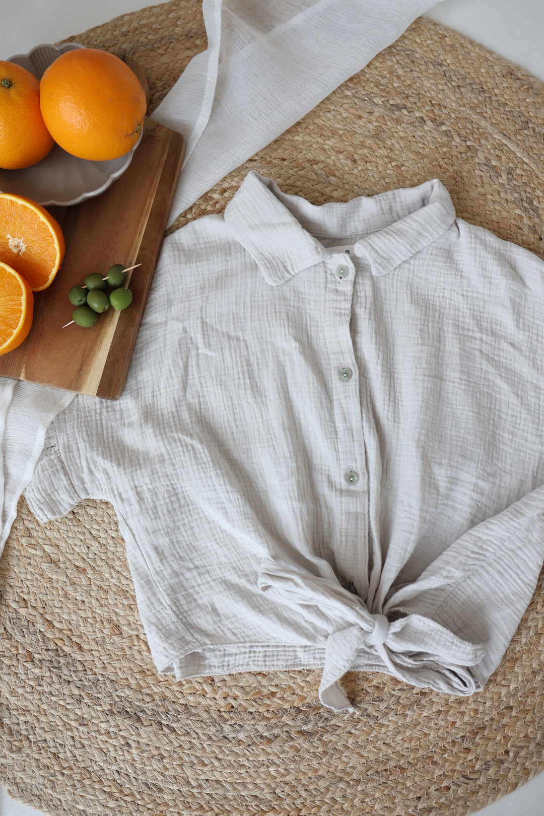 T-Shirt aus Musselin mit Knoten
