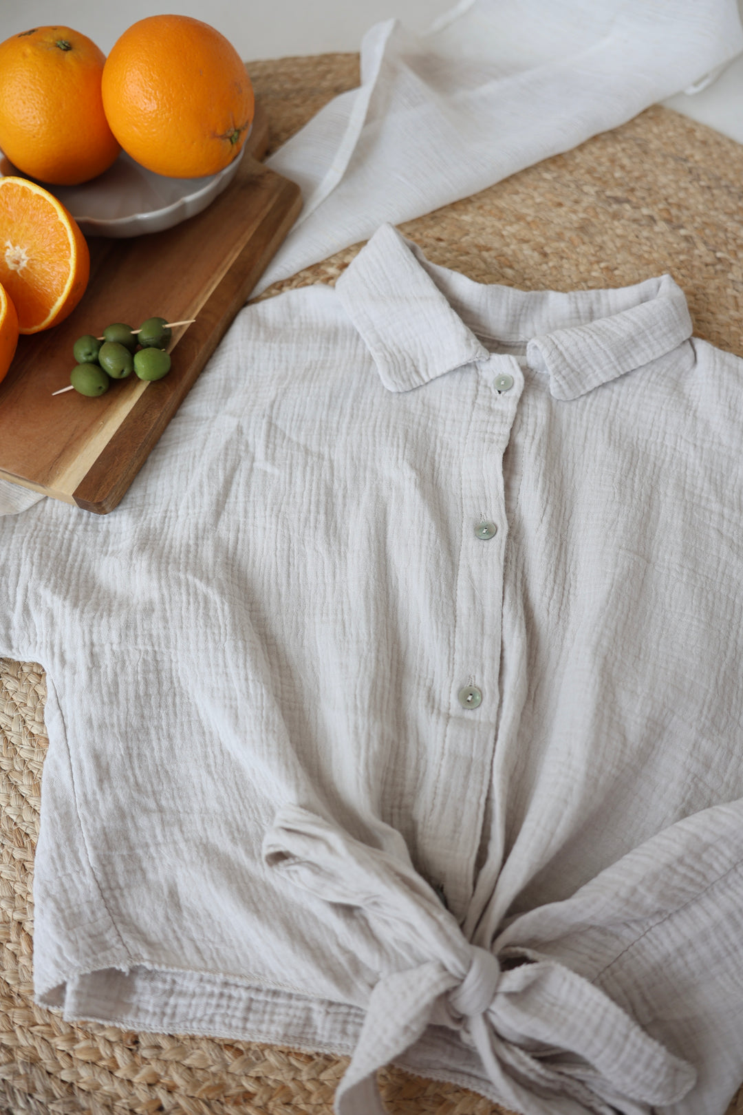 T-Shirt aus Musselin mit Knoten