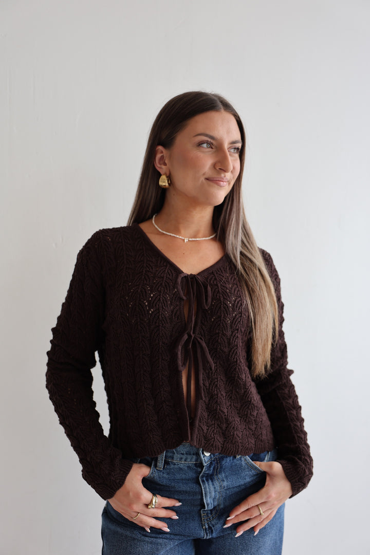 Lochstrick-Cardigan mit Schleifen Espresso Knit