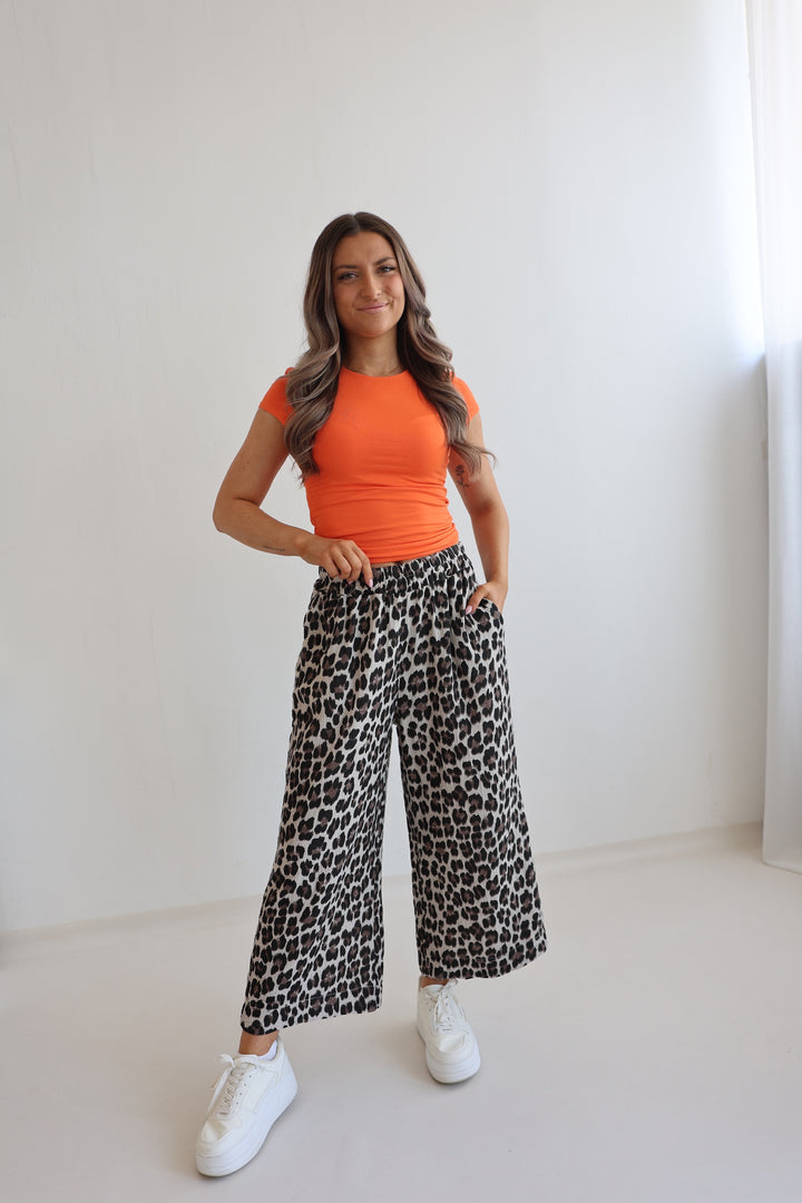 3/4 Musselinhose mit Leoprint