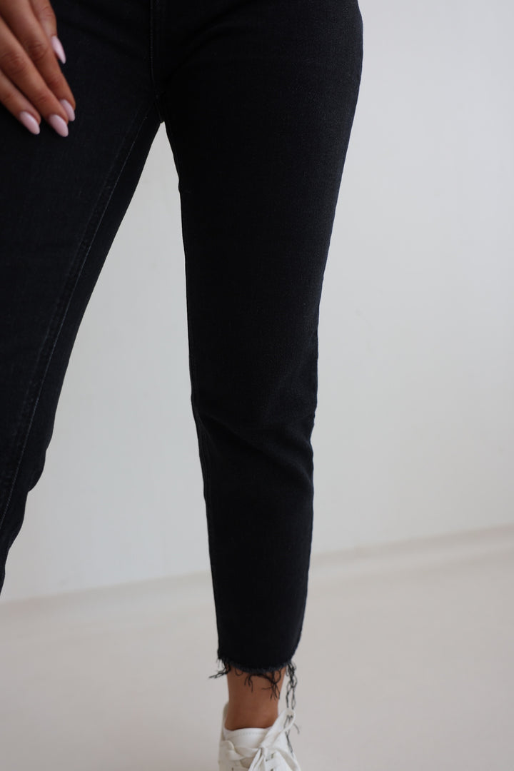 Schwarze Mom Jeans Evelyn (1637)
