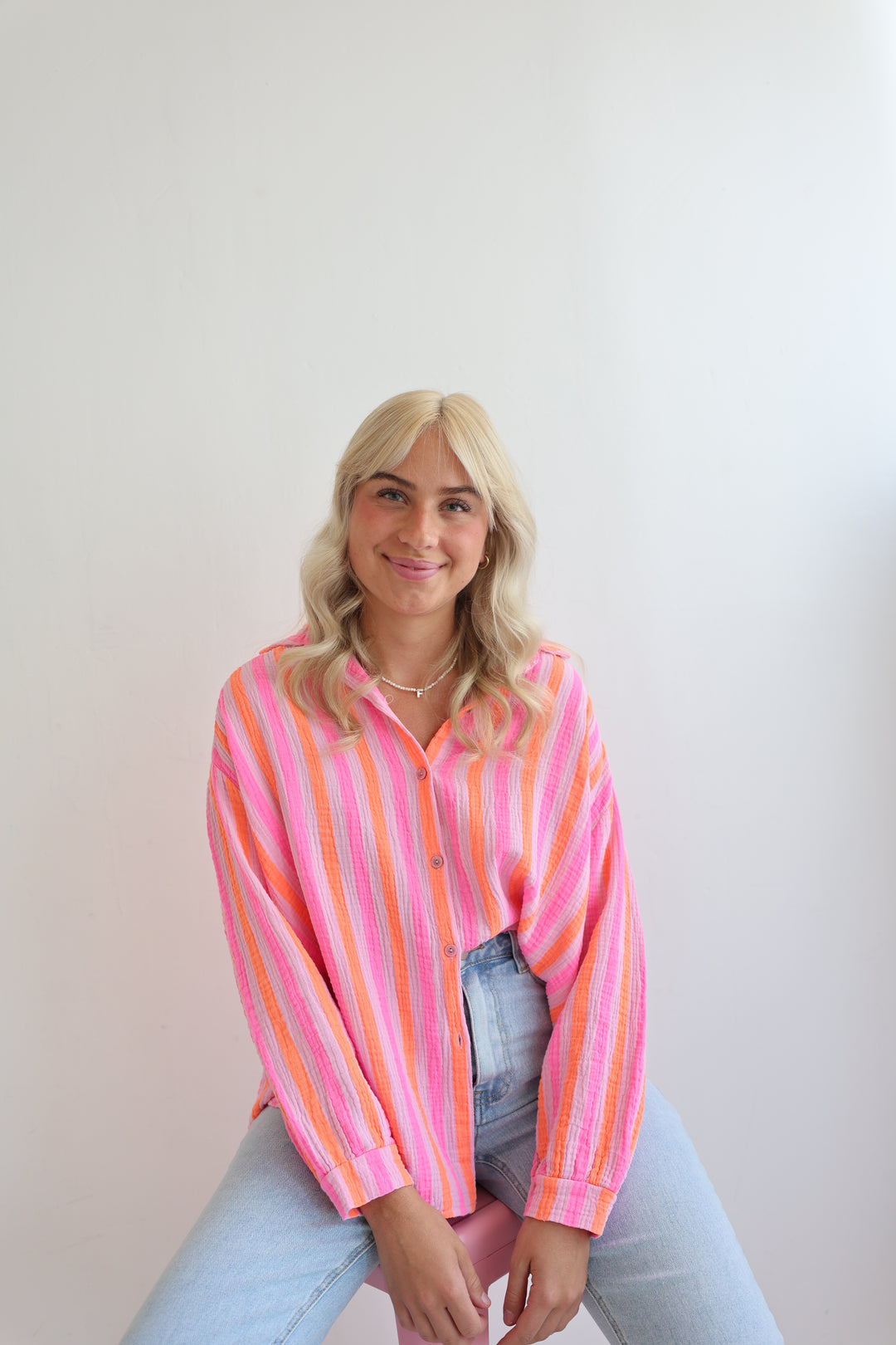 Kurzes Blusenhemd aus Musselin Neon Stripes