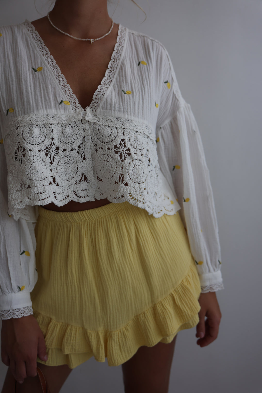 Cropped Bluse aus Musselin Lemons Everywhere