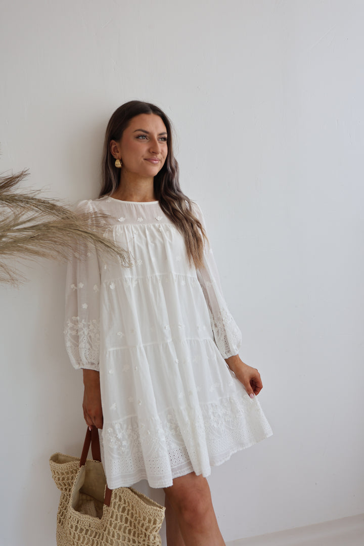 Cottondress mit 3D Blumen Finja