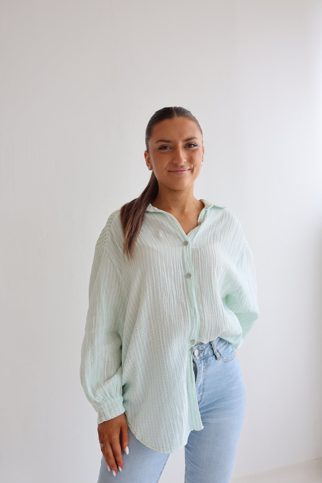 Kurzes Blusenhemd aus Musselin Wide Stripes