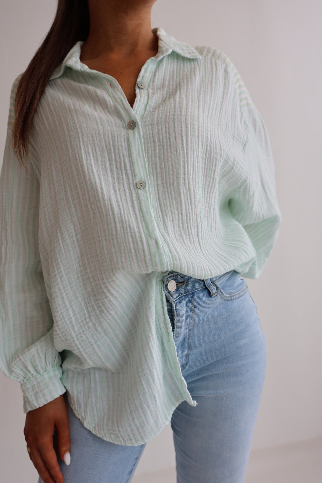 Kurzes Blusenhemd aus Musselin Wide Stripes