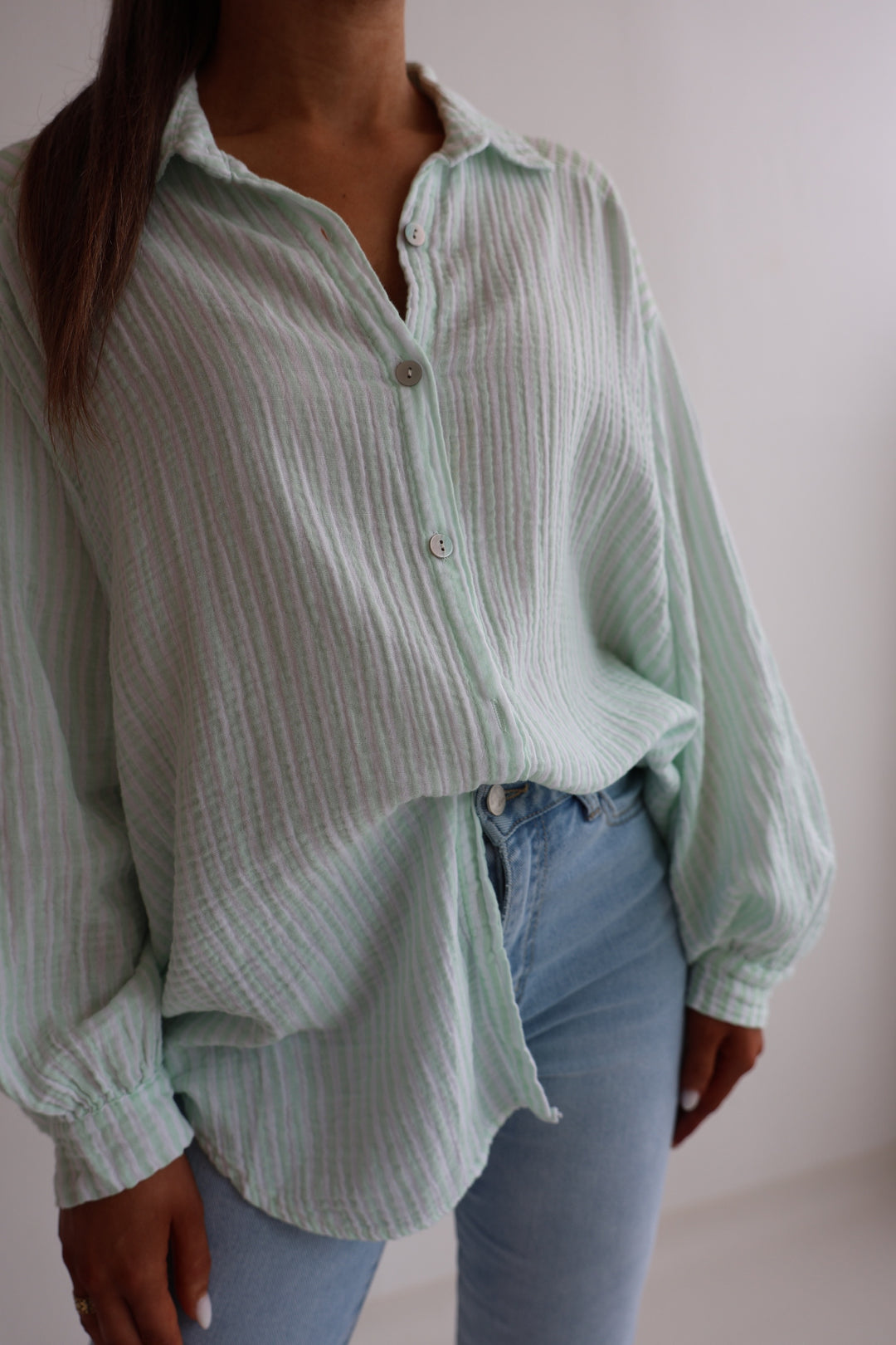 Kurzes Blusenhemd aus Musselin Wide Stripes