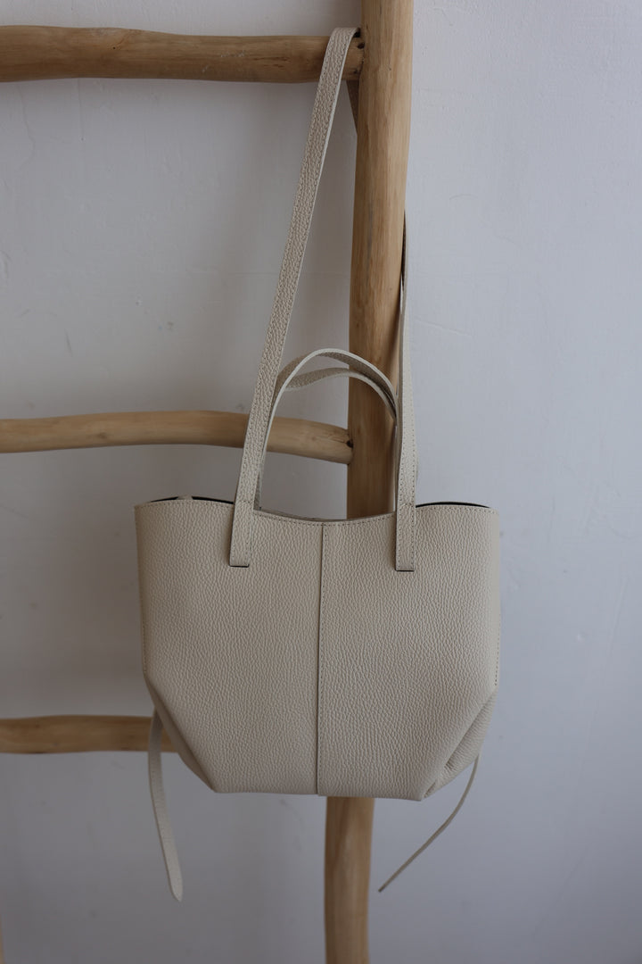 Vintage Tote Bag Pia