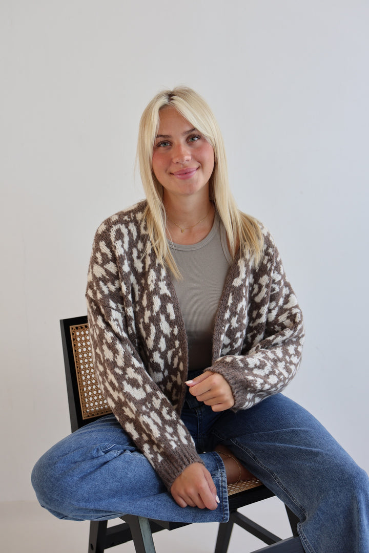 Offener Cardigan mit Leoprint