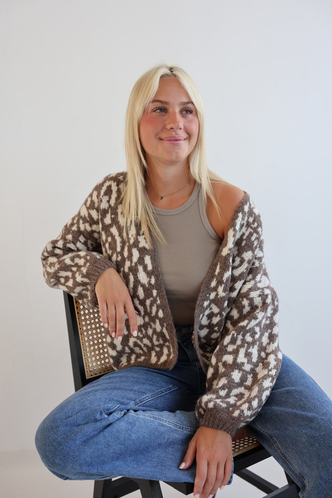 Offener Cardigan mit Leoprint