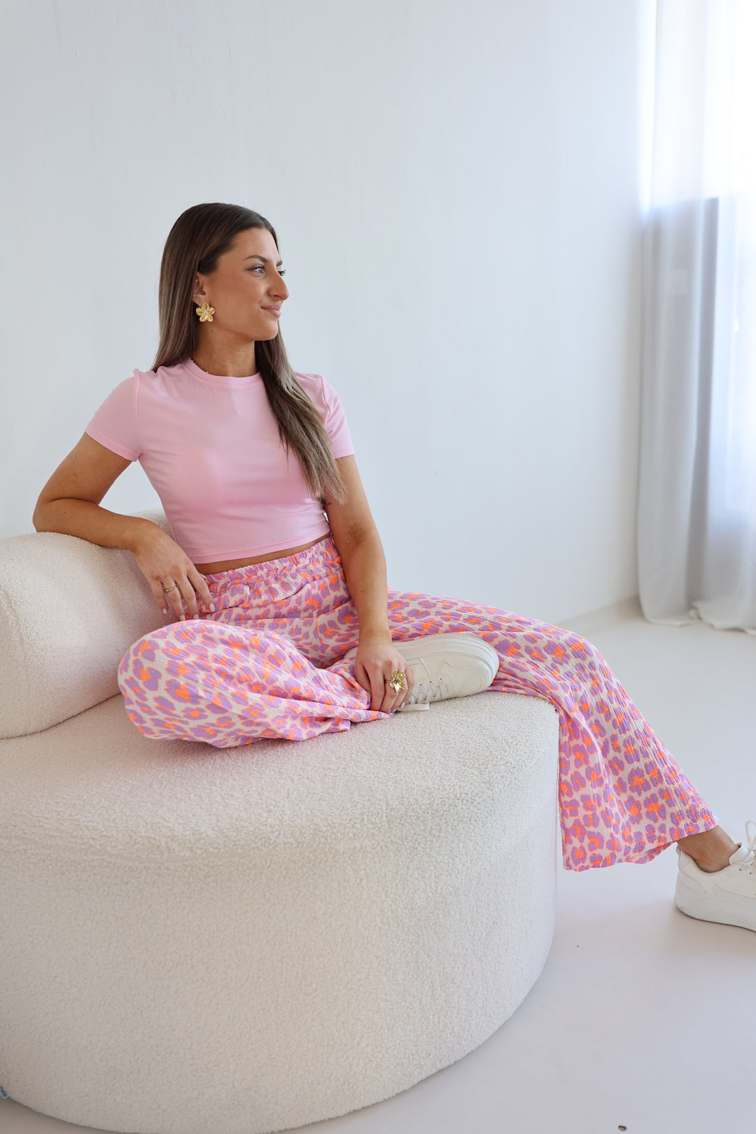 Lange Musselinhose mit Leoprint Leolove