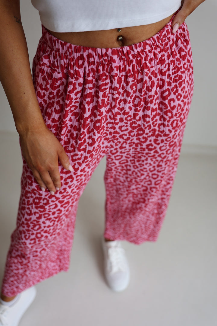 3/4 Musselinhose mit Leoprint