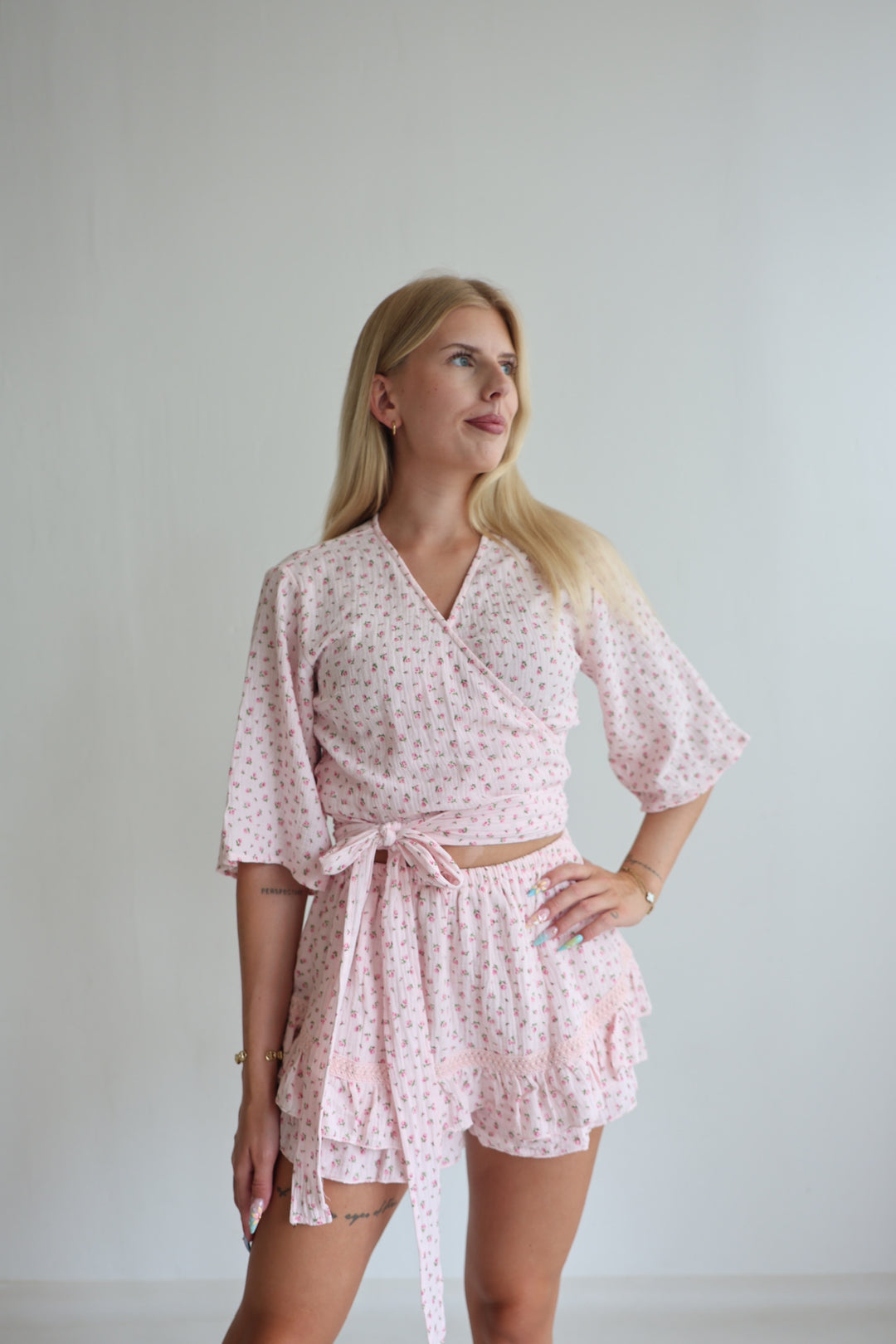 Wickelbluse aus Musselin Flowers & Love