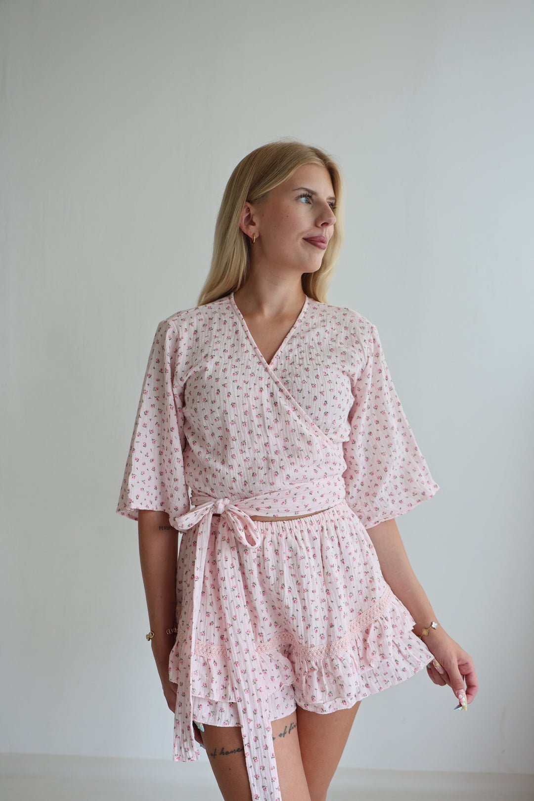 Wickelbluse aus Musselin Flowers & Love