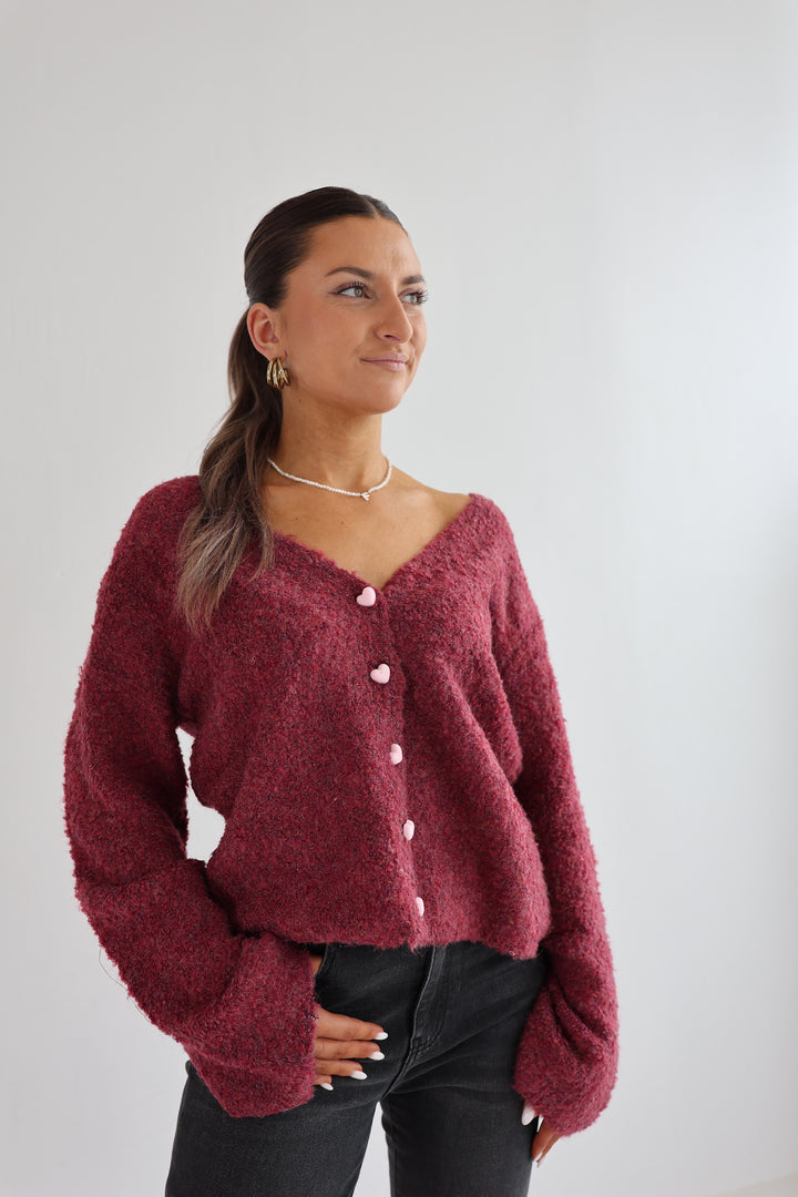 Kuscheliger Cardigan mit Herzknöpfen Tara