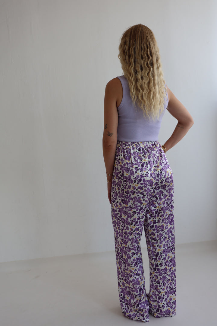 Lockere Hose aus Viskose Sunshine